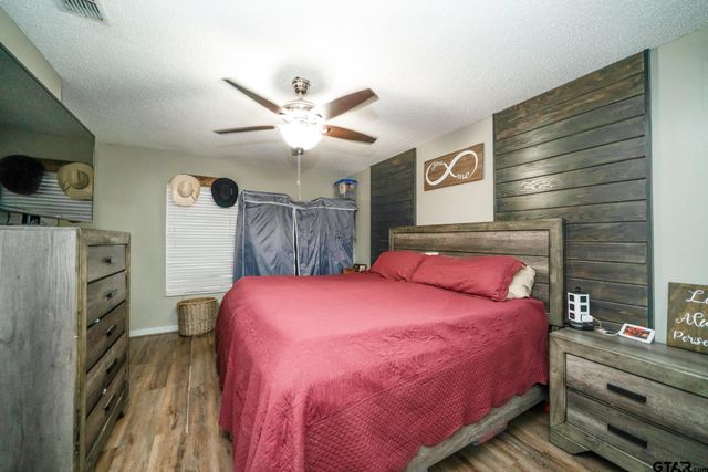 208 E Center ST, White Oak, TX 75693