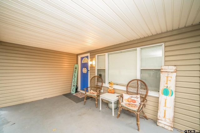 208 E Center ST, White Oak, TX 75693