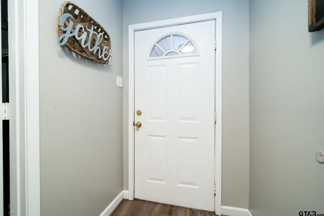 208 E Center ST, White Oak, TX 75693