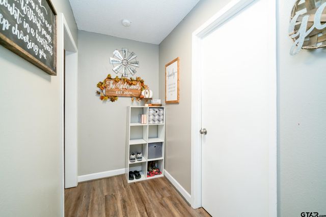 208 E Center ST, White Oak, TX 75693