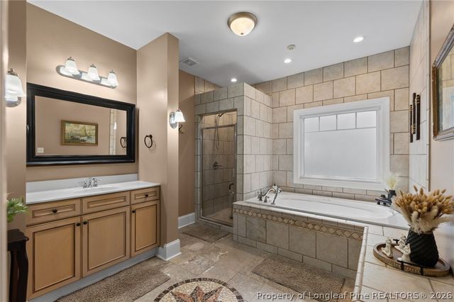 144 W Lake Ridge Road, Raeford, NC 28376