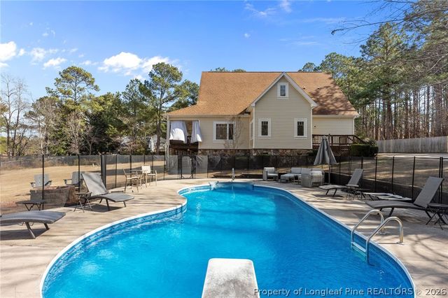 144 W Lake Ridge Road, Raeford, NC 28376