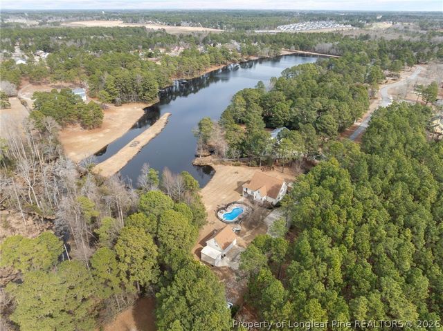 144 W Lake Ridge Road, Raeford, NC 28376