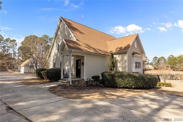 144 W Lake Ridge Road, Raeford, NC 28376