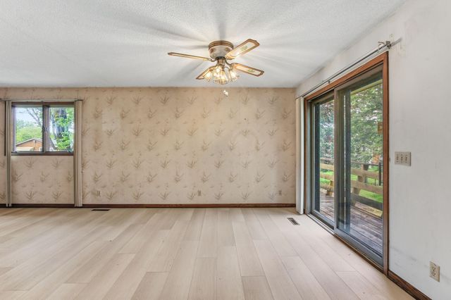 7738 Emerson Avenue N, Brooklyn Park, MN 55444