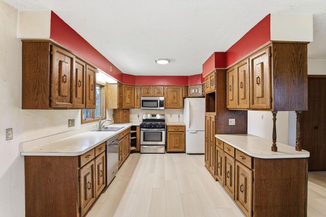7738 Emerson Avenue N, Brooklyn Park, MN 55444