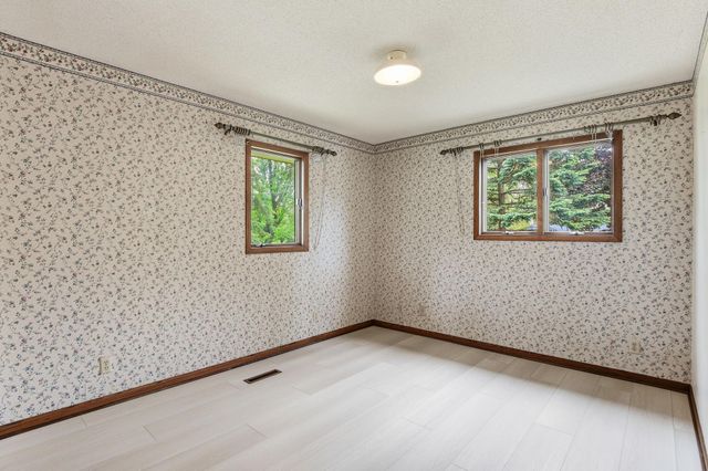 7738 Emerson Avenue N, Brooklyn Park, MN 55444