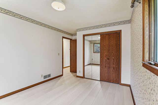 7738 Emerson Avenue N, Brooklyn Park, MN 55444