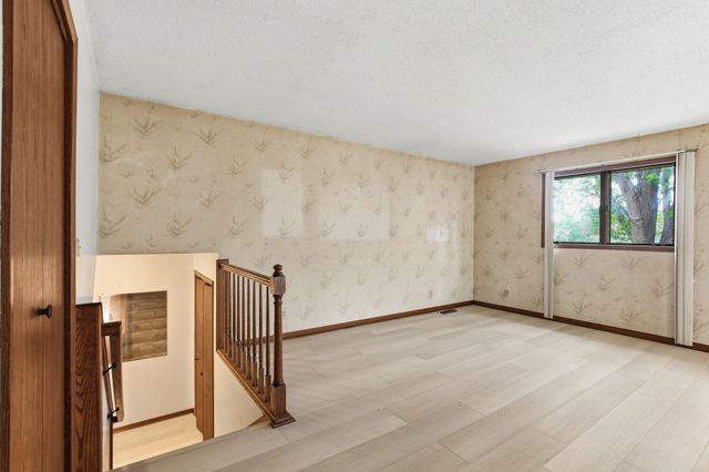 7738 Emerson Avenue N, Brooklyn Park, MN 55444