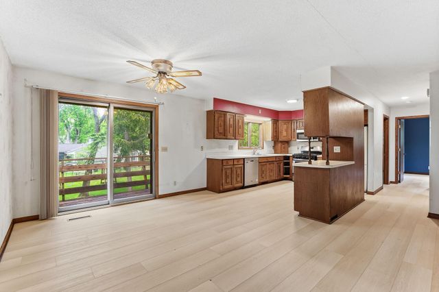 7738 Emerson Avenue N, Brooklyn Park, MN 55444
