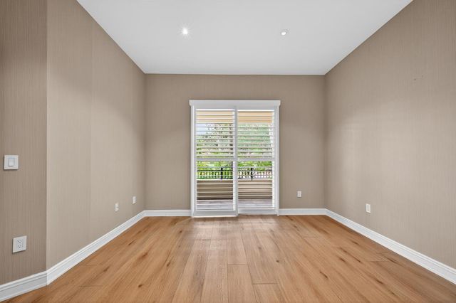 16135 Emerald Estates Drive 164, Weston, FL 33331