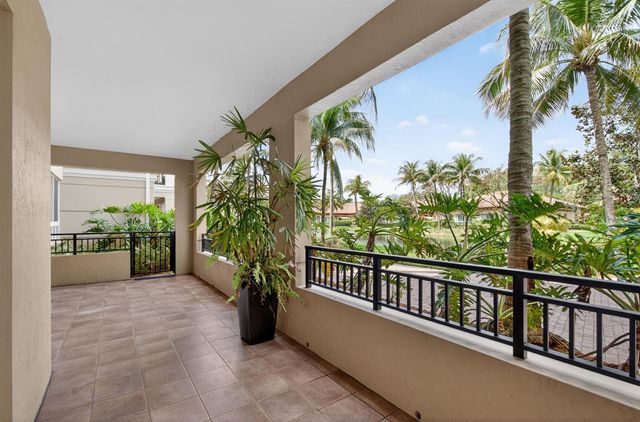 16135 Emerald Estates Drive 164, Weston, FL 33331