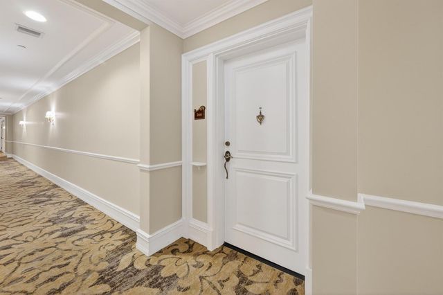 16135 Emerald Estates Drive 164, Weston, FL 33331