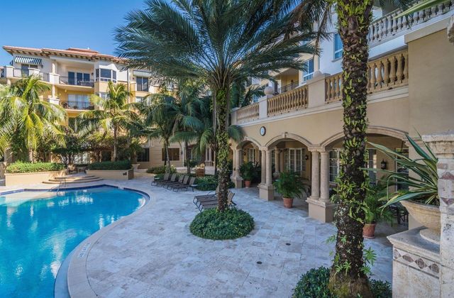 16135 Emerald Estates Drive 164, Weston, FL 33331