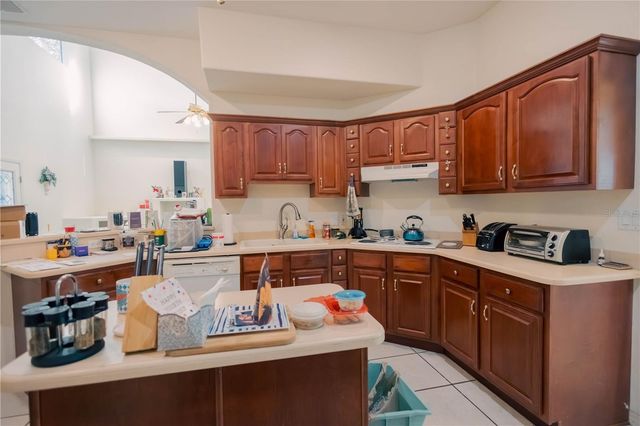 2266 RED GATE ROAD, Orlando, FL 32818