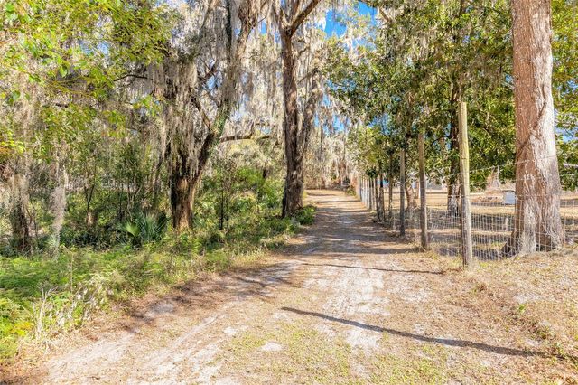 2095 STONE ROAD, Deland, FL 32720