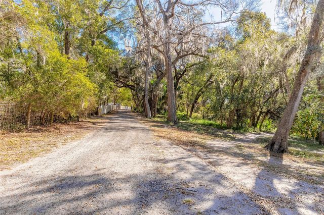 2095 STONE ROAD, Deland, FL 32720