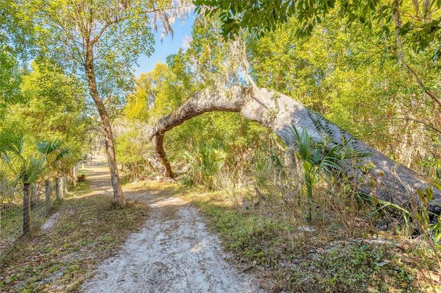 2095 STONE ROAD, Deland, FL 32720