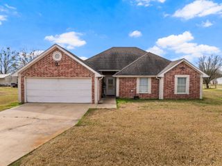 2927 Old Paris Road, Mt Pleasant, TX 75455