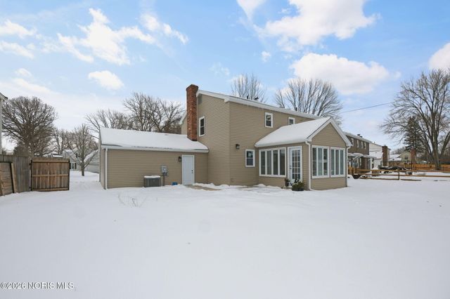 6059 Brainard Drive, Sylvania, OH 43560