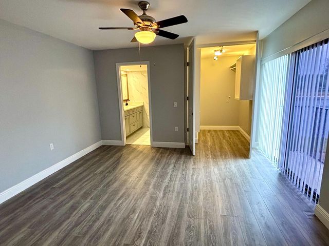 2435 24th Way, West Palm Beach, FL 33407