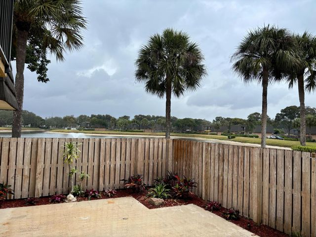 2435 24th Way, West Palm Beach, FL 33407