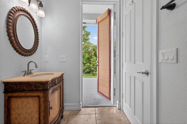 16541 SW 62nd Street, Southwest Ranches, FL 33331