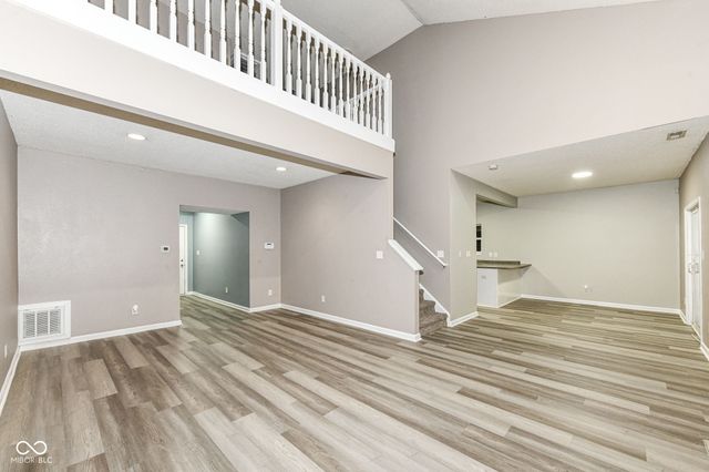 4120 Orchard Valley Lane, Indianapolis, IN 46235