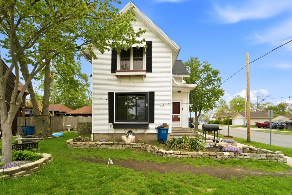 1724 Ohio Street, Michigan City, IN 46360