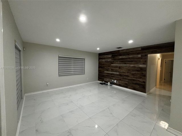 18632 SW 93rd Ct, Cutler Bay, FL 33157