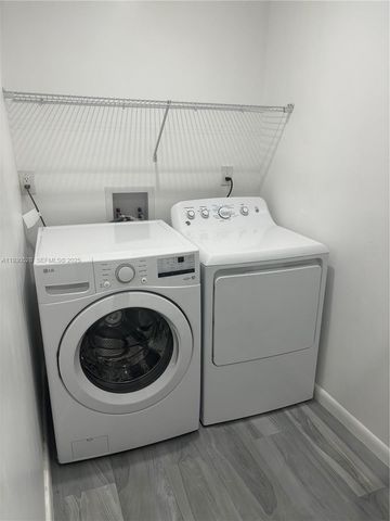 18632 SW 93rd Ct, Cutler Bay, FL 33157