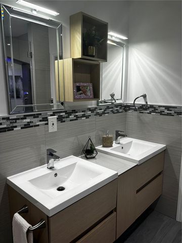 18632 SW 93rd Ct, Cutler Bay, FL 33157