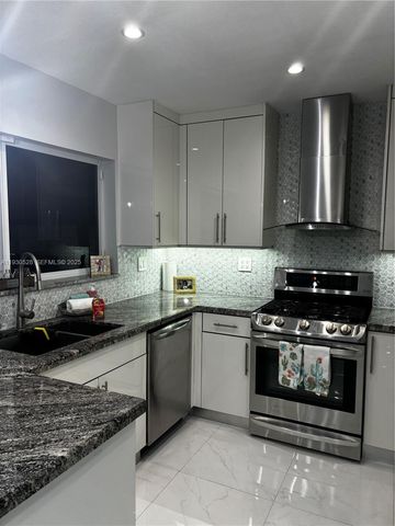 18632 SW 93rd Ct, Cutler Bay, FL 33157