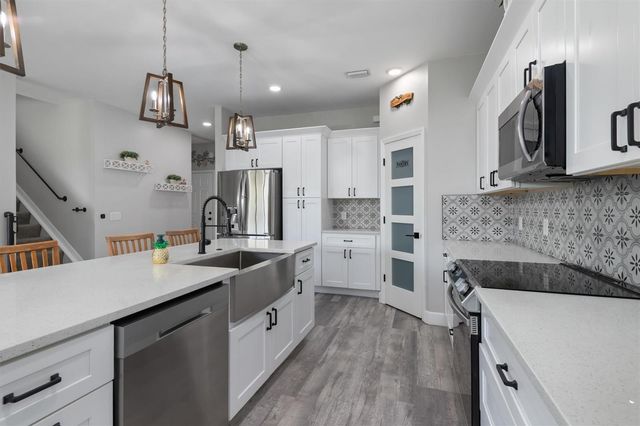 2352 MARTON OAK BOULEVARD, North Port, FL 34289