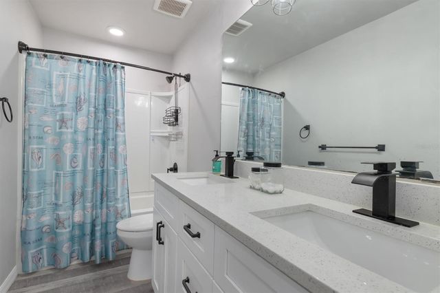 2352 MARTON OAK BOULEVARD, North Port, FL 34289