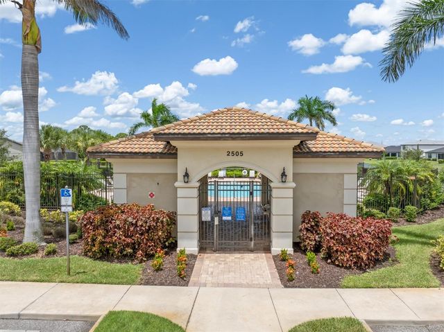 2352 MARTON OAK BOULEVARD, North Port, FL 34289