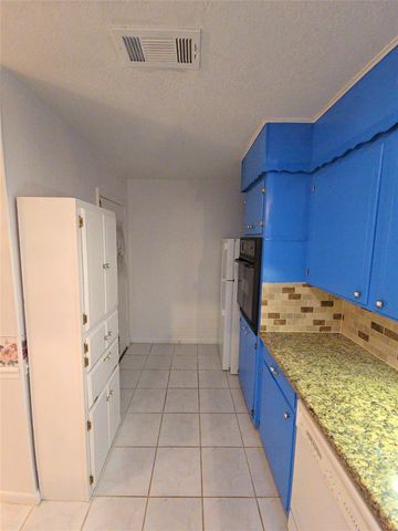 1206 Crescent Boulevard, Cleveland, TX 77327