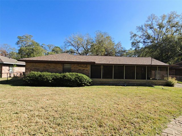 1206 Crescent Boulevard, Cleveland, TX 77327