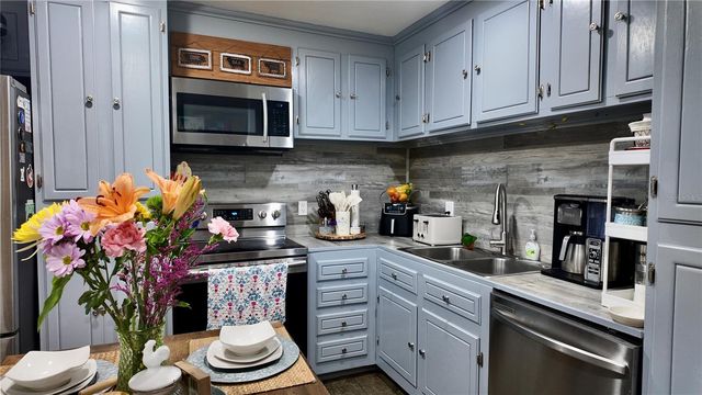 4694 PHEASANT RUN DRIVE 2B, Orlando, FL 32808