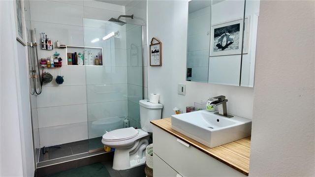 4694 PHEASANT RUN DRIVE 2B, Orlando, FL 32808