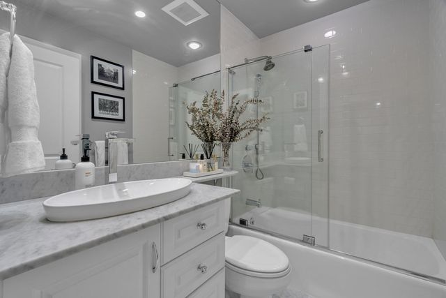 30-34 E Concord St 11, Boston, MA 02118