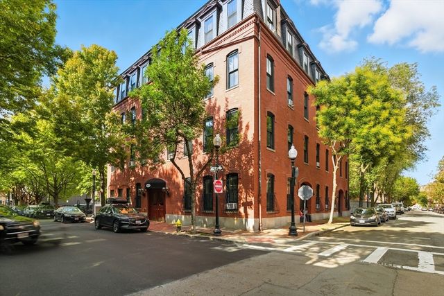 30-34 E Concord St 11, Boston, MA 02118