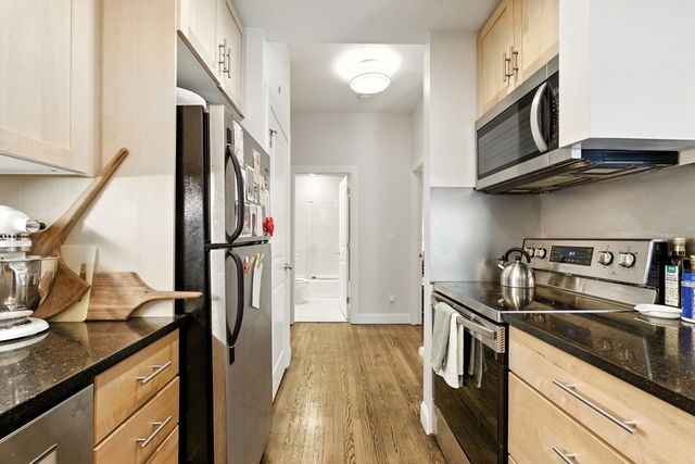 30-34 E Concord St 11, Boston, MA 02118