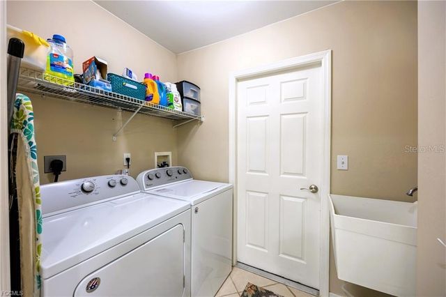 4522 SW 1ST AVENUE, Cape Coral, FL 33914