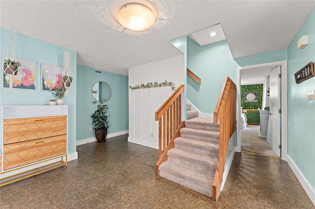 3031 Marie Drive, Hampton, PA 15044