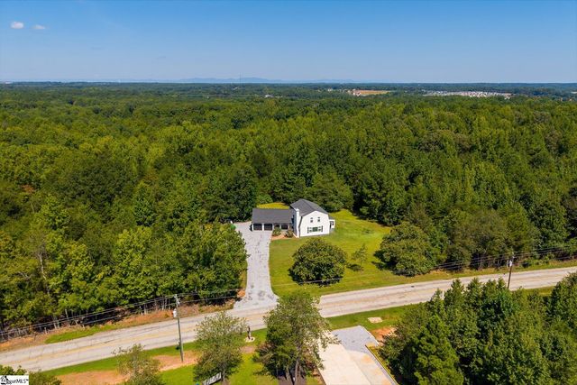 1906 417 Highway, Woodruff, SC 29388