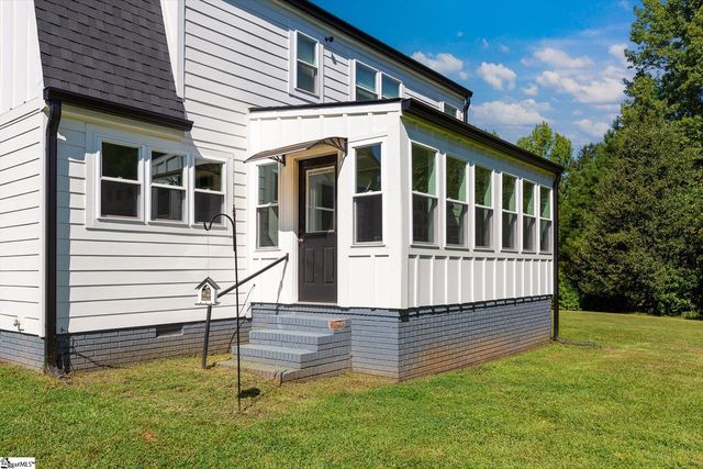 1906 417 Highway, Woodruff, SC 29388