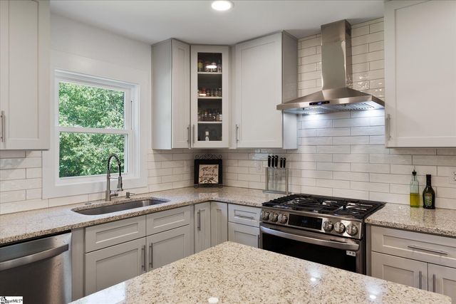 1906 417 Highway, Woodruff, SC 29388