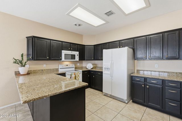 14870 S COUNTRY CLUB Way S, Arizona City, AZ 85123