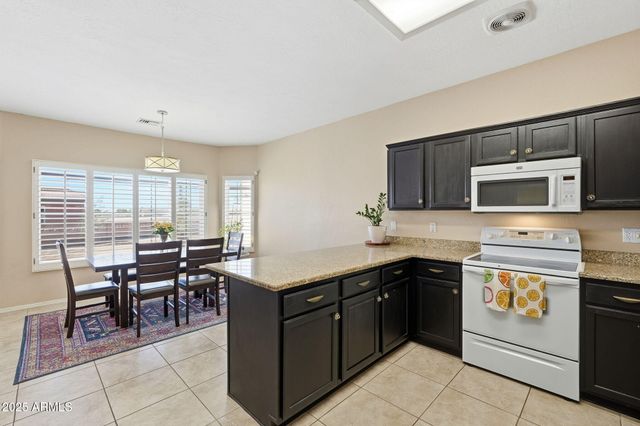 14870 S COUNTRY CLUB Way S, Arizona City, AZ 85123